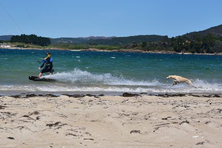 Kiting in Muxia Kiting in Muxia, Spanien