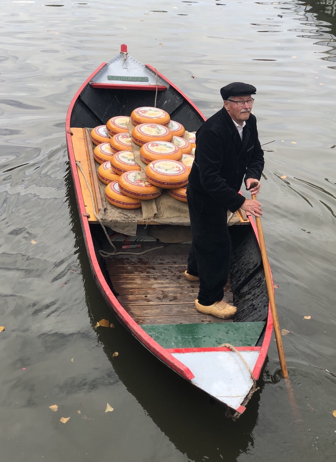 Käsetransport auf Boot