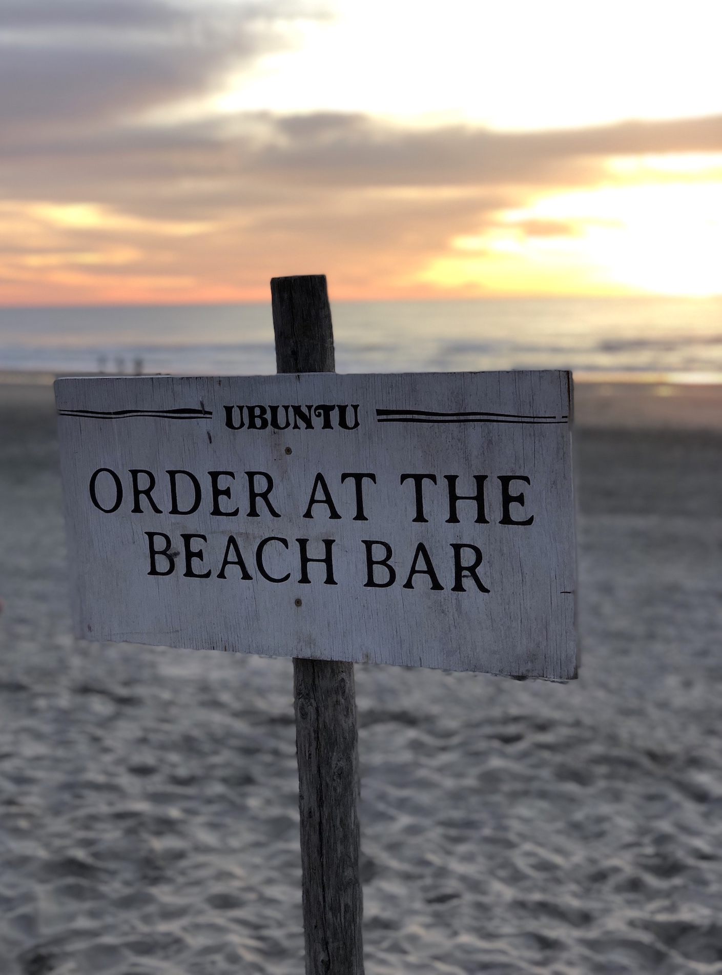 Schild am Strand